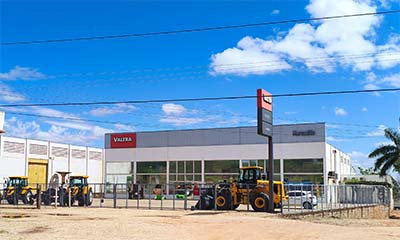 VALTRA - Mercadão dos Tratores