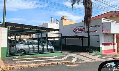 Lava Jato e Estacionamento Everson